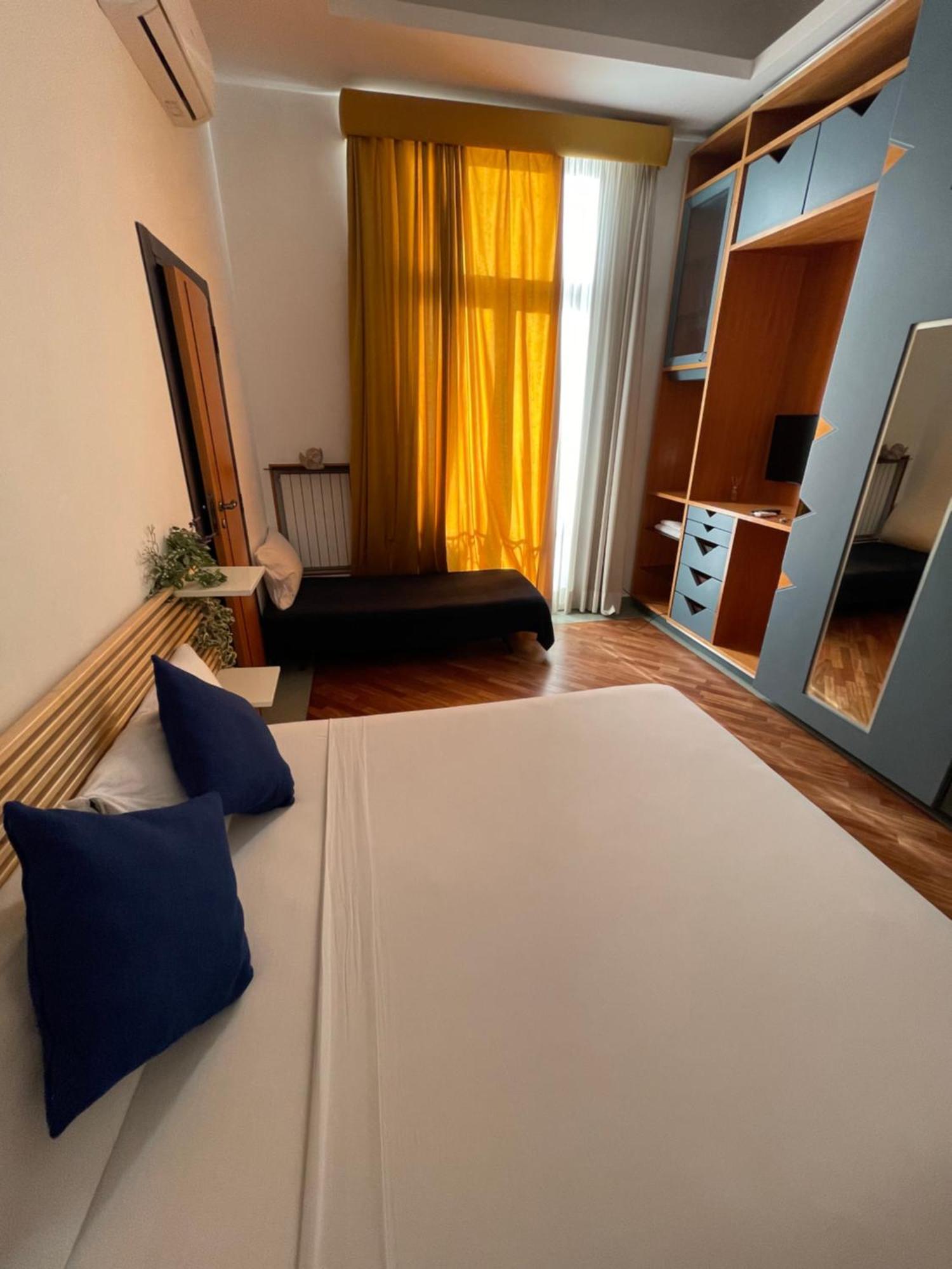 Nova Rooms Napoli Eksteriør bilde